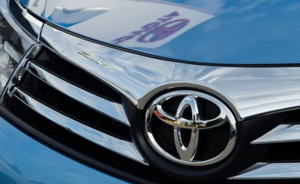 Toyota y Microsoft cooperarn en tecnologa para coches conectados a internet