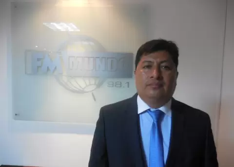 Legislador por CREO propone que se obligue a los asamblestas a donar para el terremoto