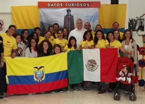 Feria solidaria en colegio lasallano de M�xico muestra bondades de Ecuador