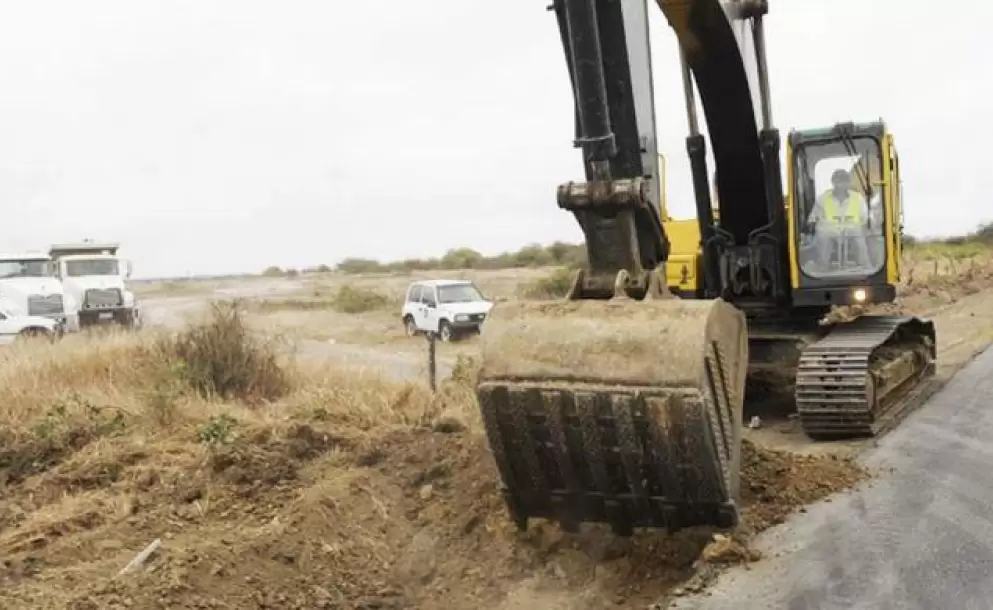 Tres carreteras de 2 regiones estn cerradas por causa de aludes y lluvias