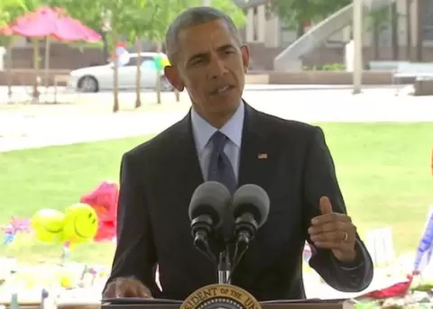 Obama: Las familias piden que se haga algo para detener la violencia con armas