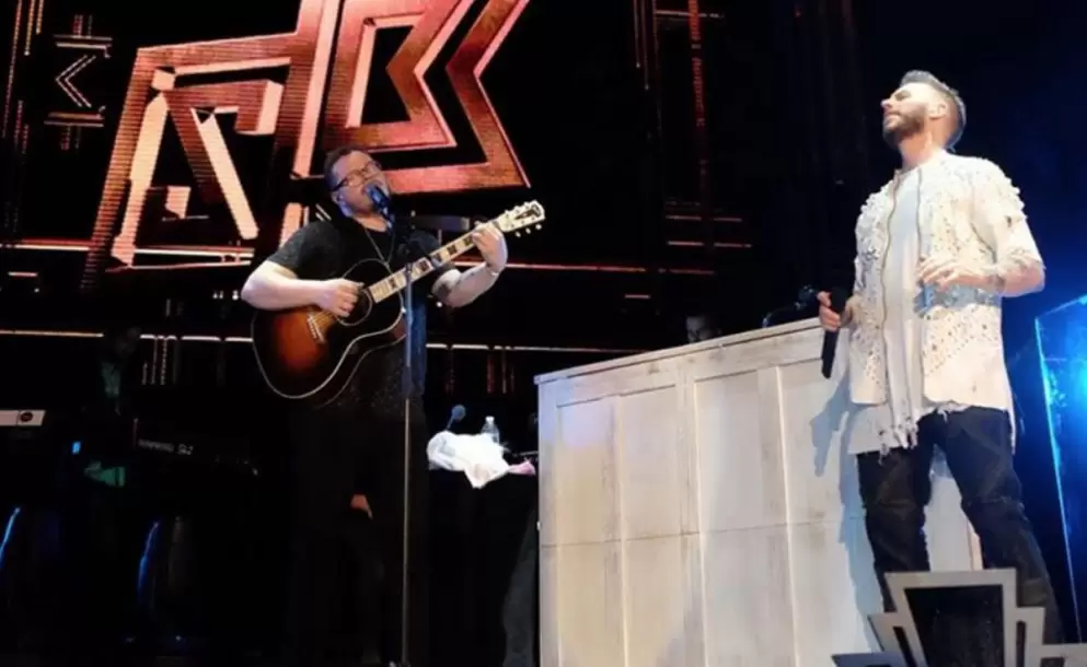 El Auditorio Nacional se llen de romanticismo con Sin Bandera