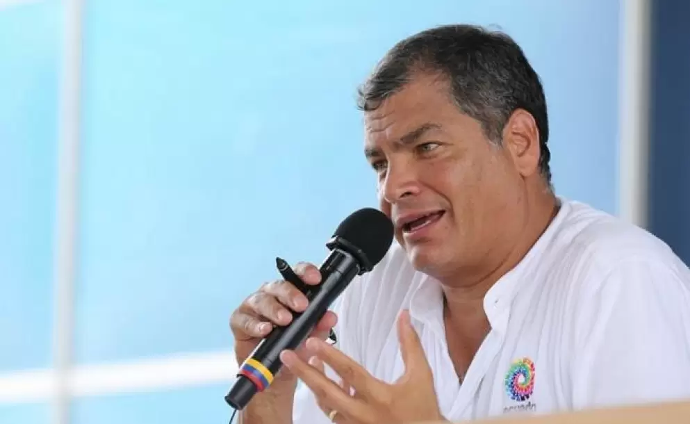 Presidente Correa promueve un debate serio sobre pensiones militares