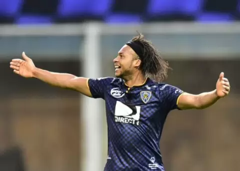 Arturo Mina, a un paso del Atltico Mineiro