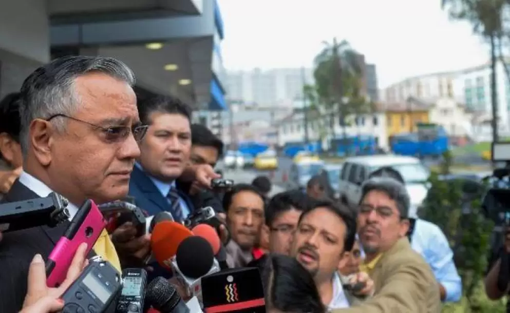 Alexis Mera dice que la consulta de parasos fiscales tiene 'detalles tcnicos que la ciudadana no va a entender'