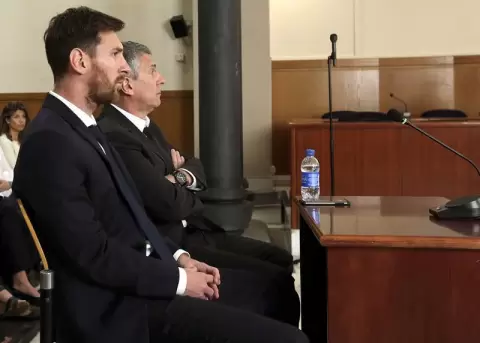 El Barcelona de Espaa respalda a Lionel Messi