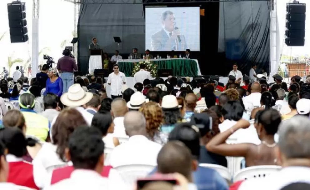 Ecuador se ha preparado para la poca de 'Vacas flacas': Presidente Correa