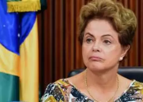 Dilma Rousseff est en manos del senado de Brasil