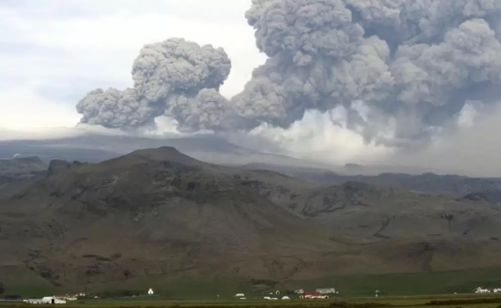 Alerta por posible erupcin del volcn ms grande de Islandia tras varios terremotos