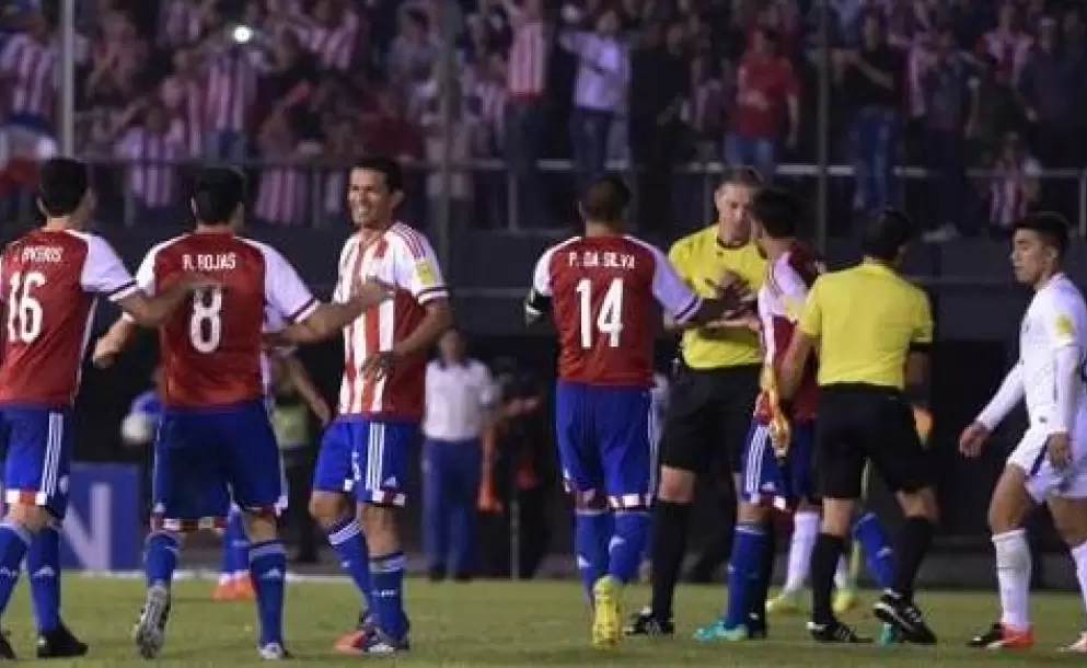 Paraguay vence 2-1 a Chile en clasificatoria al Mundial Rusia 2018