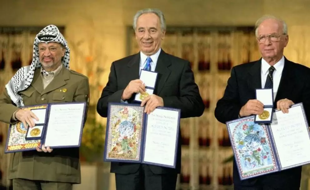 Juan Manuel Santos y otros ganadores controversiales del Premio Nobel de la Paz