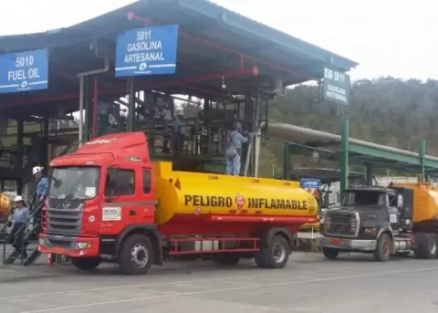Despacho de combustibles en Refinera Esmeraldas se realiza con normalidad