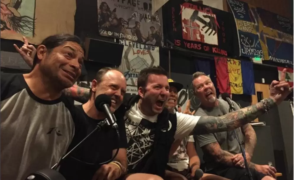 Productor de los Grammy ofrece disculpas a Metallica por "horroroso" error durante su show en vivo