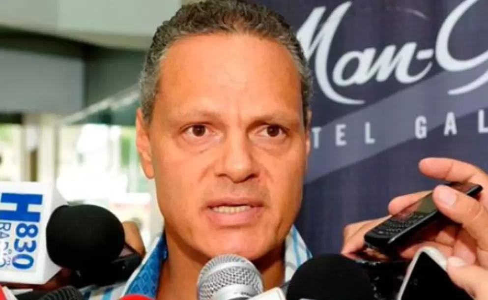 Esteban Paz est preocupado por el buen nivel de Barcelona