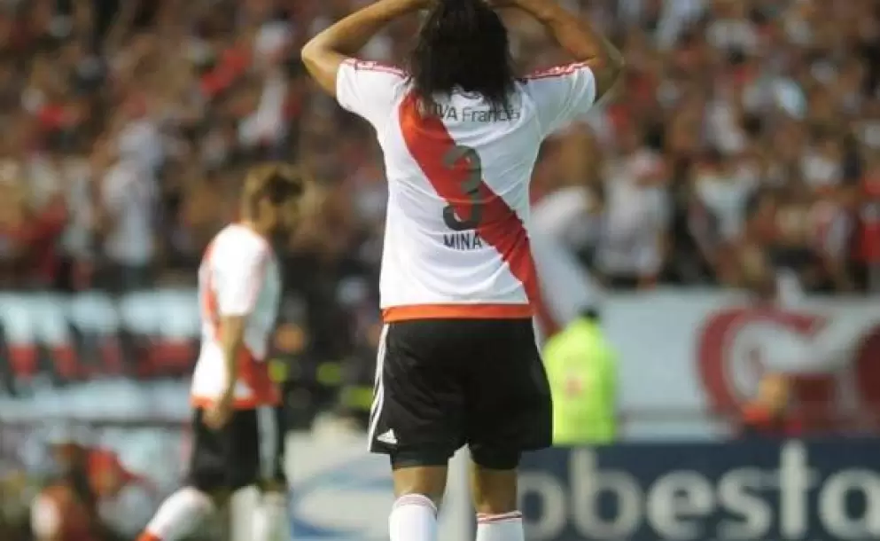 Ecuatoriano Mina suma primeros minutos oficiales del ao con River Plate de Argentina