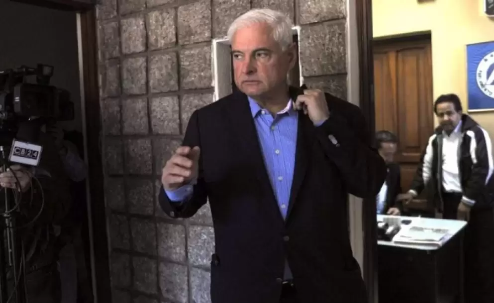 El expresidente panameo Ricardo Martinelli fue detenido en Miami