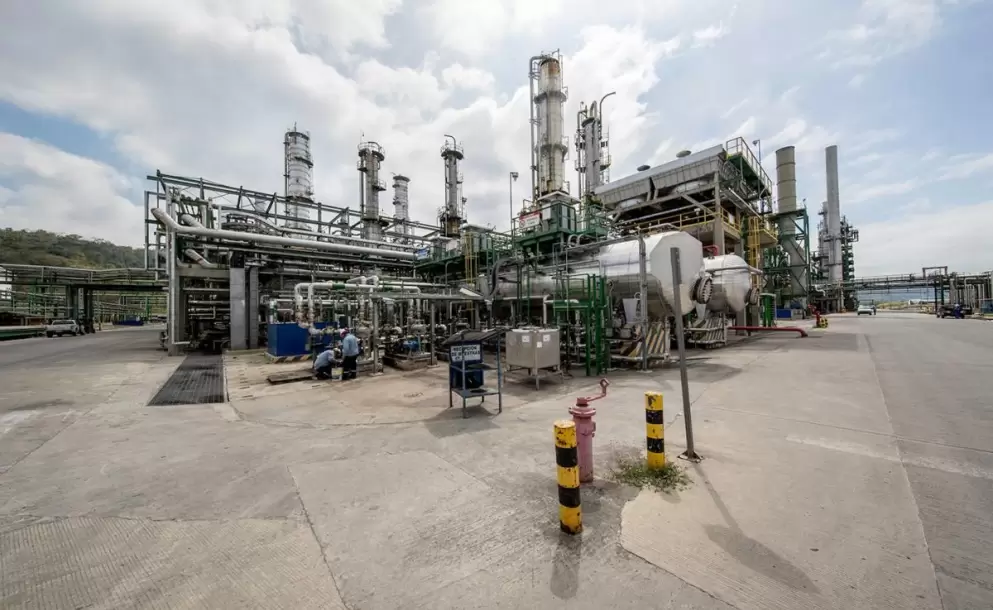 Fernando Santos: “La repotenciación de la Refinería habría sido una negociación monstruosa”