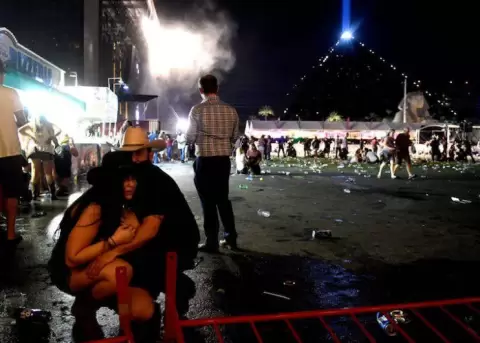 Tiroteo en Las Vegas deja al menos 50 muertos