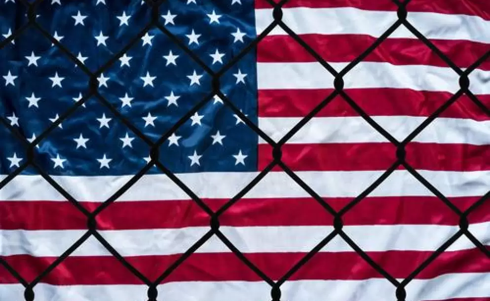 Denuncian que nia indocumentada ser detenida tras ser operada en Texas