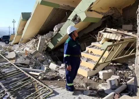 407 muertos y 7.000 heridos: Catastr�fico terremoto sacude Oriente Medio