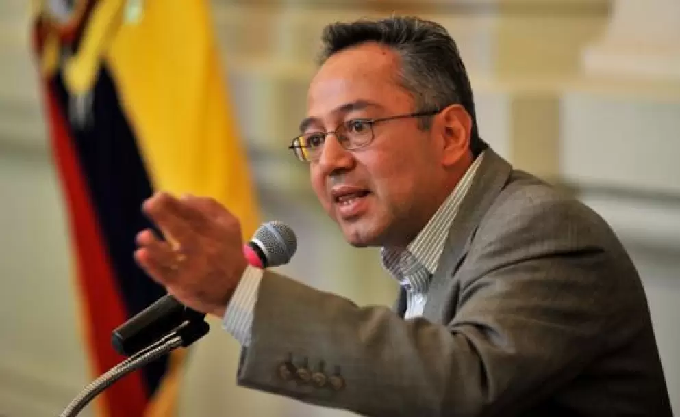 El CAL no admite el pedido de juicio poltico contra exministro Augusto Espinosa