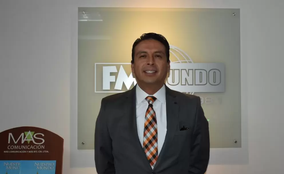 El desfalco al país ahora deberemos pagar los trabajadores: Napoleón Santamaría