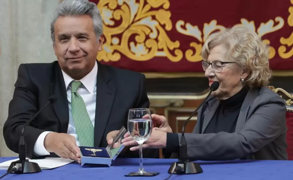 Alcaldesa de Madrid entregó llave de oro de la ciudad a presidente Moreno