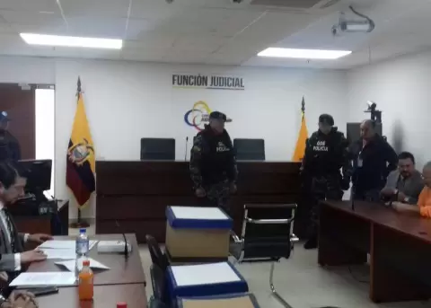 Ecuador pide a Perú revocar refugio concedido a Carlos Pareja Cordero y a su hijo