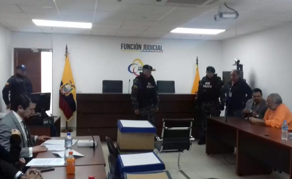 Ecuador pide a Per revocar refugio concedido a Carlos Pareja Cordero y a su hijo