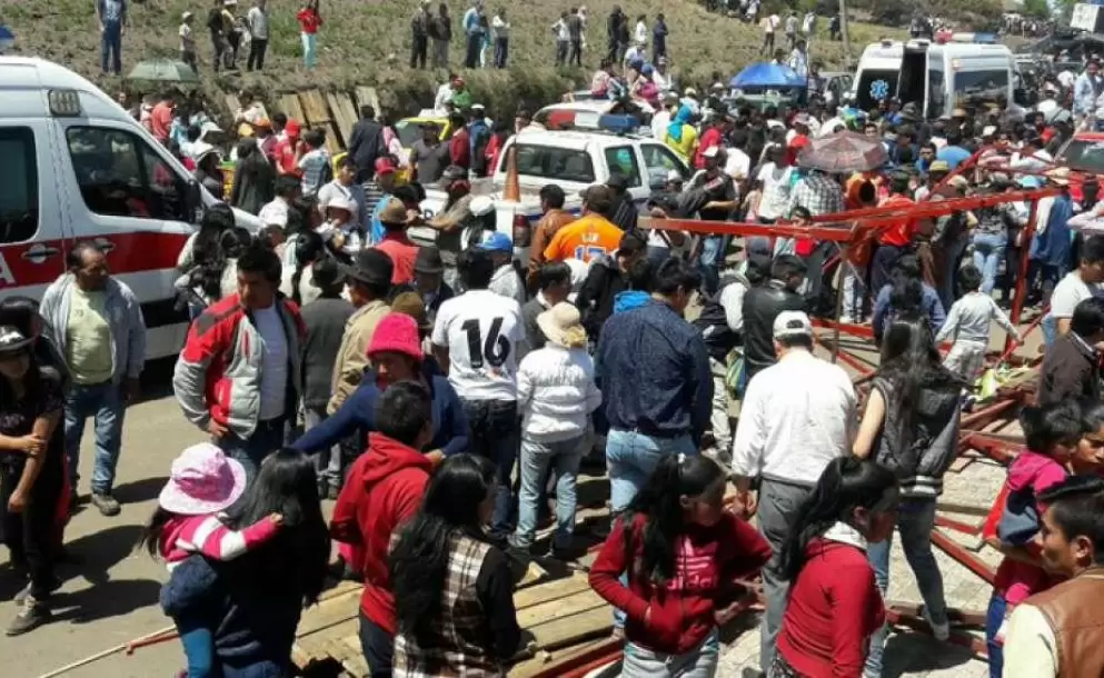 17 heridos se recuperan en hospitales de Ambato, Quito y Guayaquil tras el colapso de tribuna metlica en Tisaleo