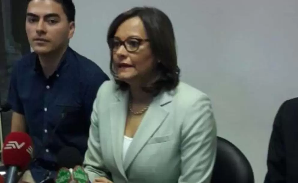 Maana presentarn pedido de juicio poltico contra Carlos Ochoa
