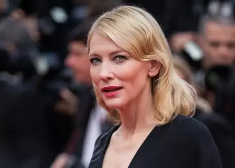 Cate Blanchett y Elton John recibirn el premio Cristal