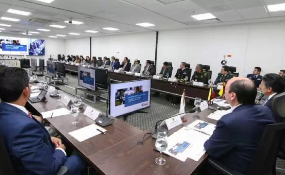 Fiscales, policas y militares de Ecuador y de Colombia intercambian informacin sobre la frontera comn