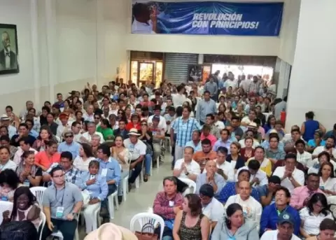 Corre�stas deciden nombre: Movimiento de la Revoluci�n Alfarista