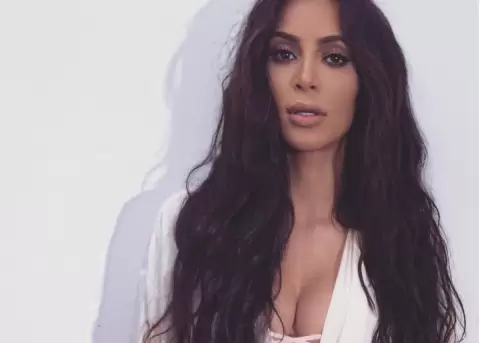Perfume de Kim Kardashian facturan 10 millones de dlares en 4 das