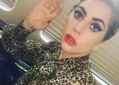 Lady Gaga anuncia la cancelacin de diez conciertos