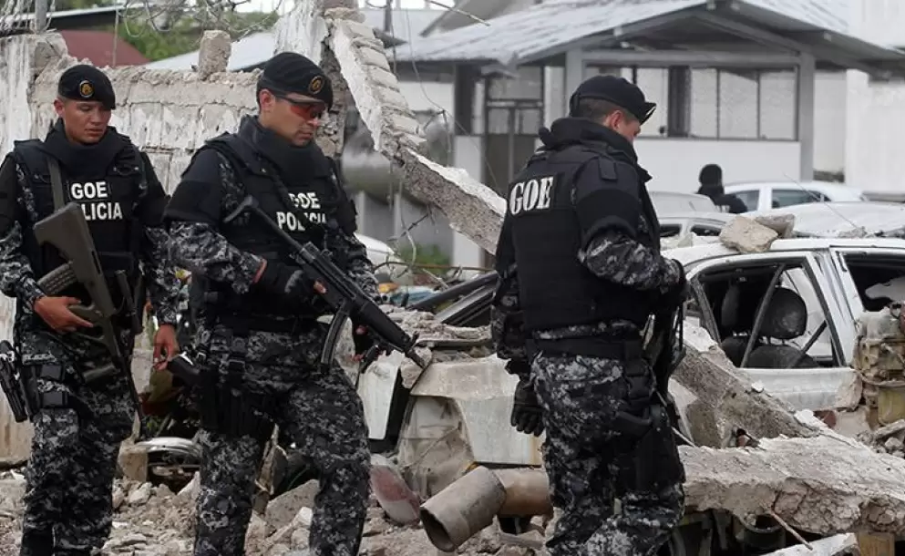 Inteligencia enva mensaje urgente a cuarteles de la Polica de Ecuador por amenaza con artefactos explosivos