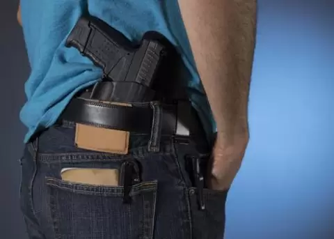 EE.UU. da pequeos pasos para controlar las armas