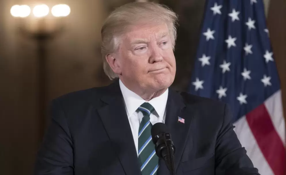 Trump analiza solución temporal para "soñadores" a cambio de fondos para muro