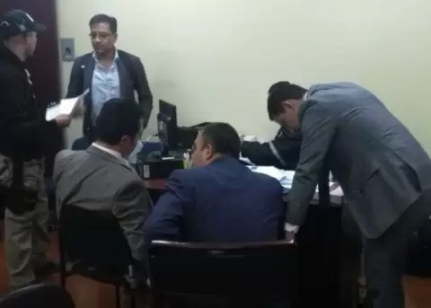 Dos concejales de Quito fueron retenidos para tomar sus versiones en supuesto caso de corrupcin