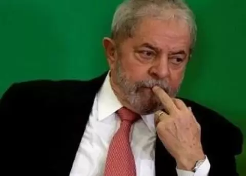 PT anuncia a Lula como su candidato presidencial, juez Sergio Moro ordena su prisin