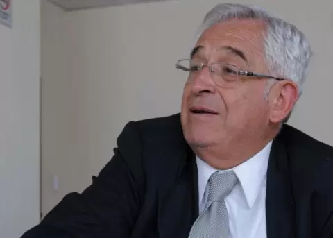 Loja ir a las urnas el 24 de junio para decidir si el "Chato" Castillo sigue como Alcalde