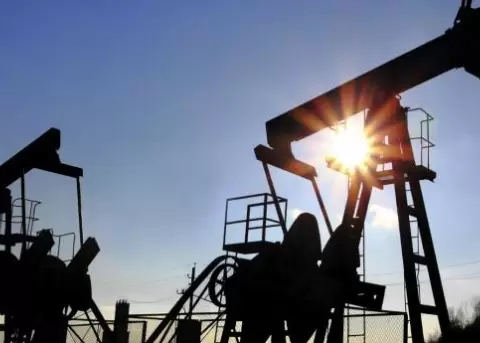 Está bien que se vuelva a unificar a Petroecuador y Petroamazonas: Fernando Santos