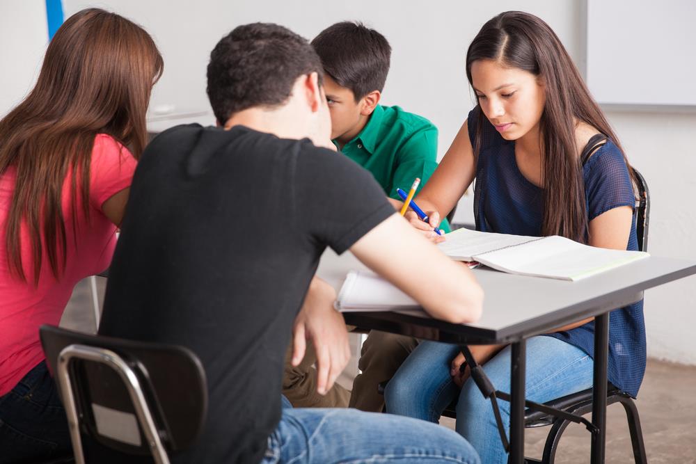 Este 16 de abril regresan a las aulas 2,7 millones de estudiantes ...
