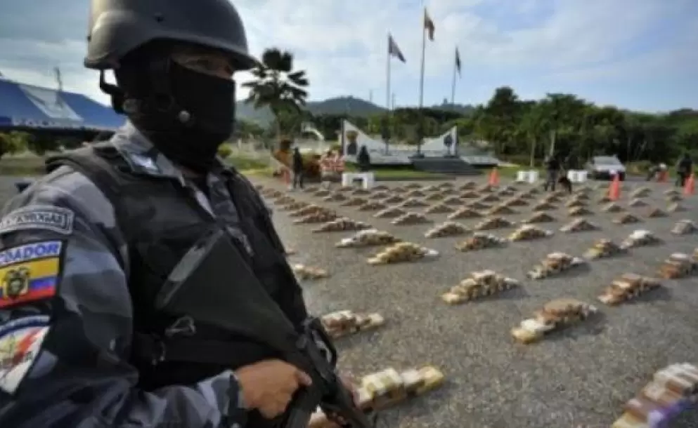 Cárcel para cuatro ecuatorianos por narcotráfico en El Salvador