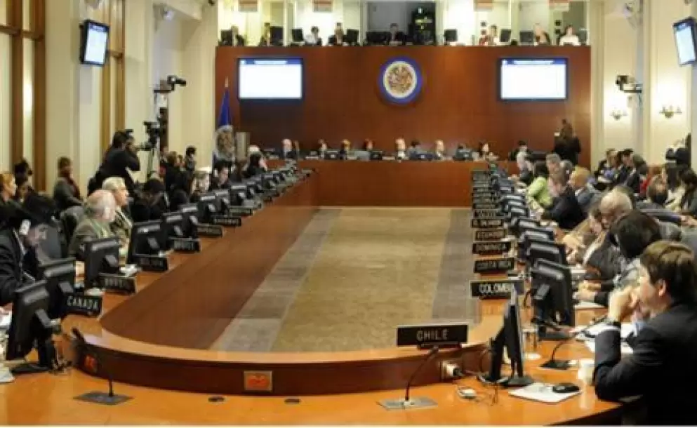 OEA aprueba resolución que permite suspender a Venezuela del organismo