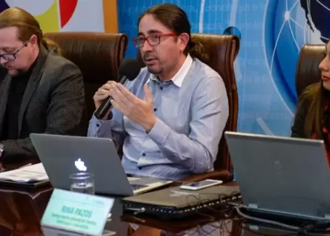 Contralora notifica a Ren Ramrez por Ciespal