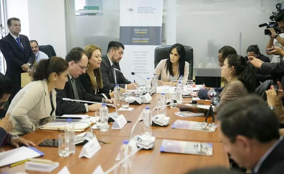 Sueldo de periodistas no es parte del debate para reformar la LOC