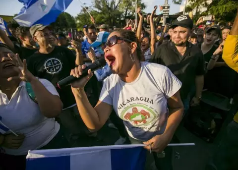 Oposicin nicaragense realiza paro y Ortega moviliza a sus seguidores