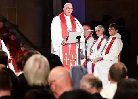 Papa Francisco, impresionado por trabajo de obispos chilenos ante crisis por abusos